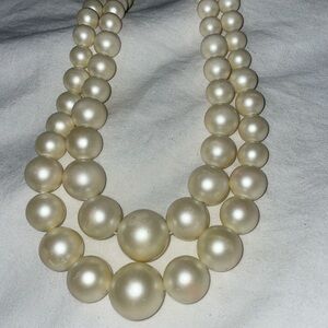 Vintage silvertone creamy white graduated pearl multi strand choker necklace 18”